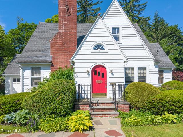 122 Clinton Circle