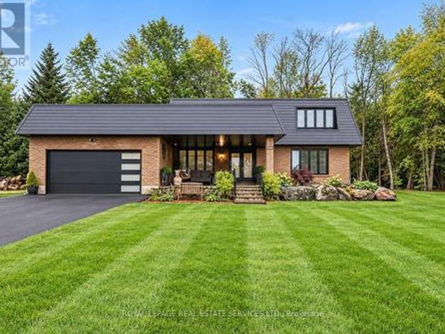 122 Algonquin Drive, Meaford, ON, N4L 0A7 Luxury House for sale | Listing ID X13773 | Royal LePage Carriage Trade Luxury Properties
