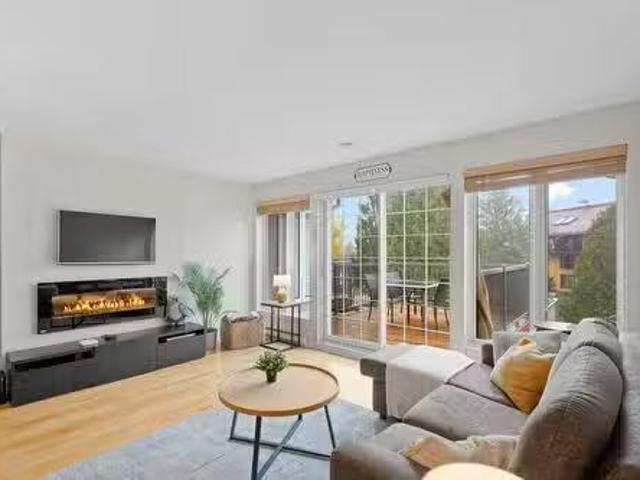 122 Av. Hochar, Saint Sauveur, QC, J0R 1R3 condo for sale L.