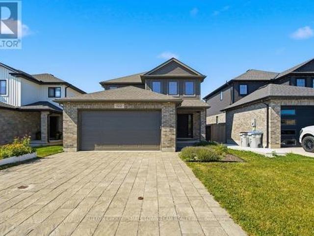 122 Gilmour Drive, Lucan Biddulph Lucan, ON, N0M 2J0 house for sale | Listing ID X13652 | Royal LePage