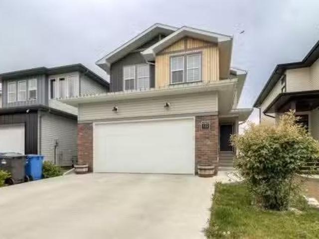 122 Greywolf Road North, Lethbridge, AB, T1H 7G5 house for s.