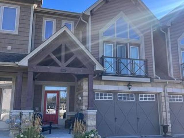 122 Delphi Lane, Blue Mountains, ON, N0H 1J0 house for lease | Listing ID X13817 | Royal LePage