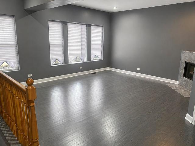 122 E 49th Street # 106
