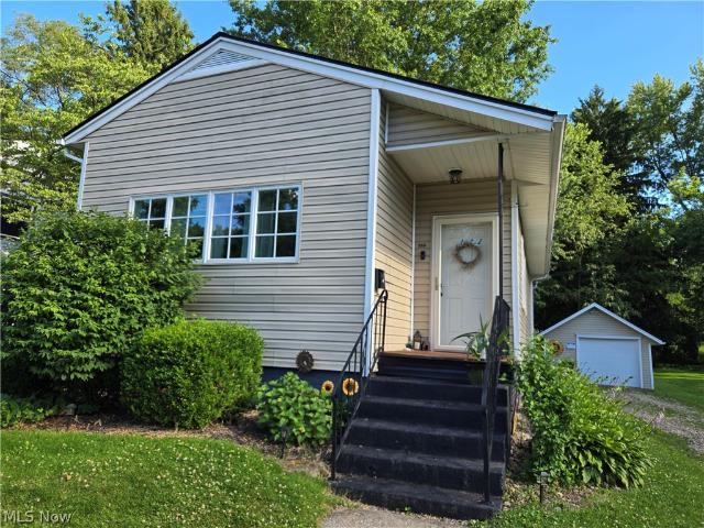 122 E Central Avenue