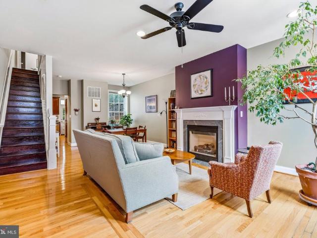 122 E Fourth Street