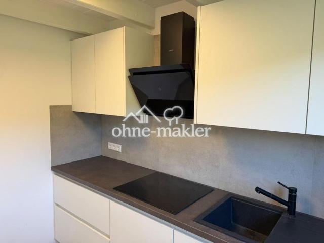 122 Hochwertig sanierte 5 Zimmer Dachgeschosswohnung mit Sonnenbalkon und Traumfernblick