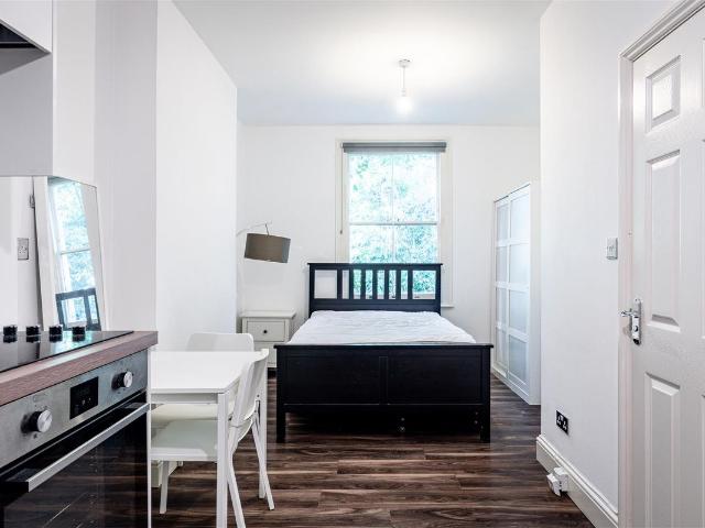 122 Holland Road, London W14, Property to rent, £1,500 pcm | PrimeLocation