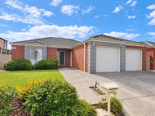 122 Harrington Dr, Narre Warren South