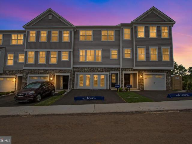 122 jameson way # 8 stratford interior