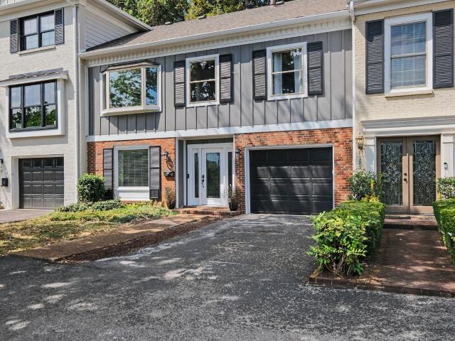 122 Jefferson Sq