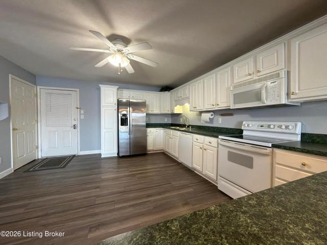 122 Lookout Dr
