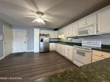 122 Lookout Dr