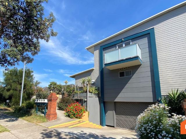 1/22 light street, bar beach nsw 2300