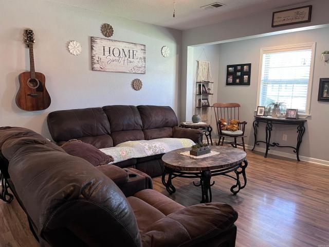 122 N Sawmill Road