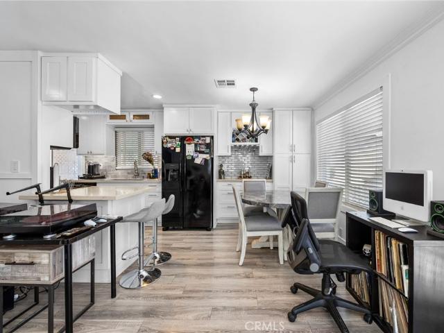 122 S Portola