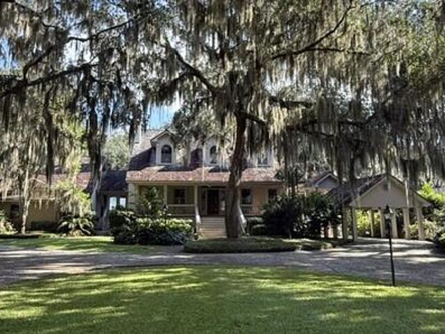 122 Spanish Point Drive