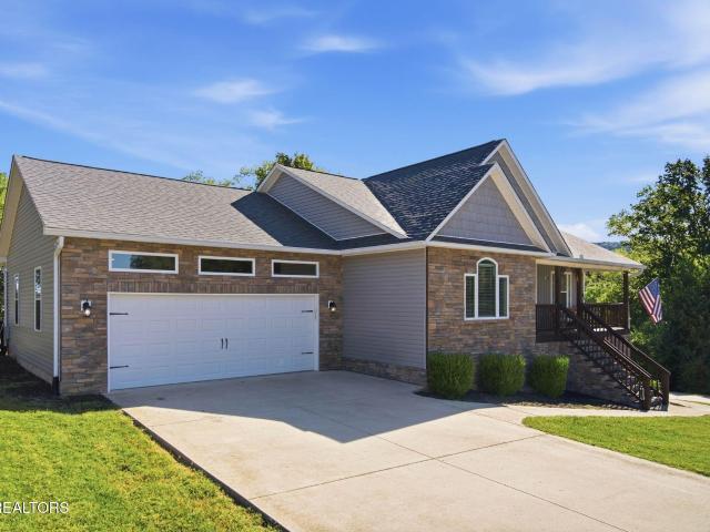 122 Sportsman Lane