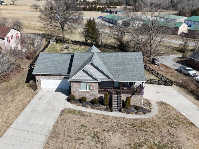 122 Sportsman Lane