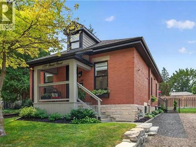 122 Stuart Street, Guelph, ON, N1E 4S8 house for sale | Listing ID 40848 | Royal LePage