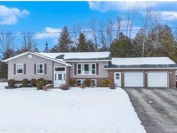 122 Parkwood Dr, Woodstock, NB, E7M 5G1 house for sale | Listing ID NB134182 | Royal LePage