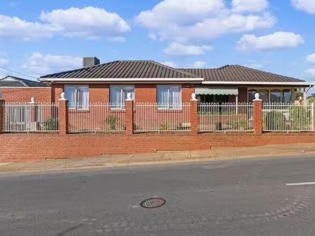 122 Pratt Avenue, Pooraka, SA 5095