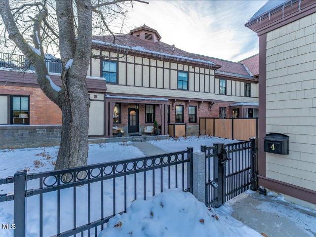 122 Regent St, Unit 3, Saratoga Springs, NY 12866 | MLS #202522