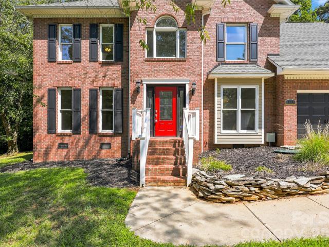 122 W Tattersall Drive