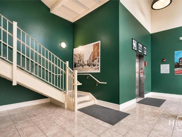 122 W Broughton Street # 202