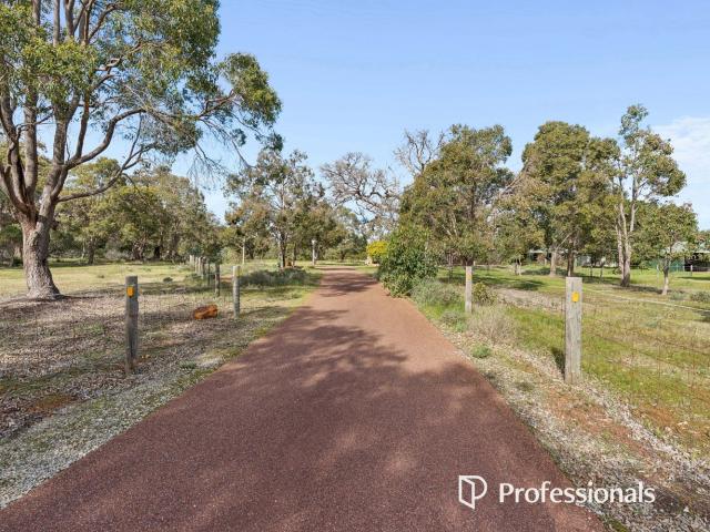 122 Waterwheel RoadBedfordale WA 6112, Australia