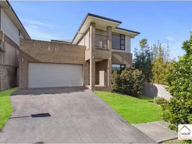 1/22 Westringia Avenue, Mount Annan House for rent Listed by.