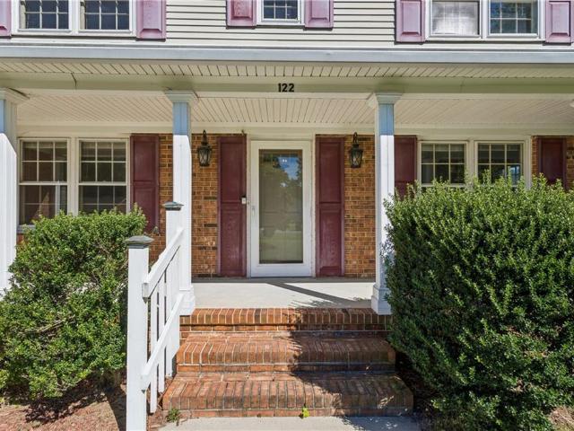 122 Tabb LN