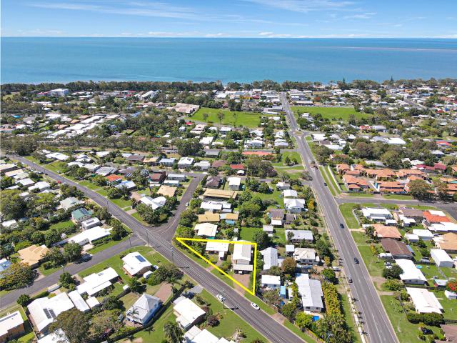 1/22 Urangan Street Torquay, QLD 4655