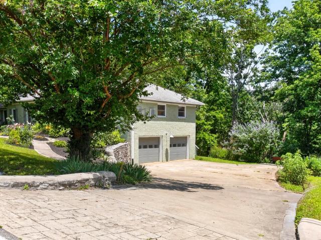 1234 Jefferson Davis Dr