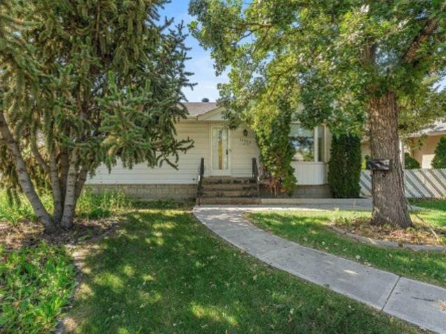 12352 St Albert Trail Nw, Edmonton, AB, T5L 4G8 house for sale | Listing ID E4506 | Royal LePage