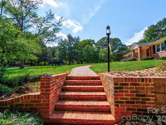 1235 Brookwood Road