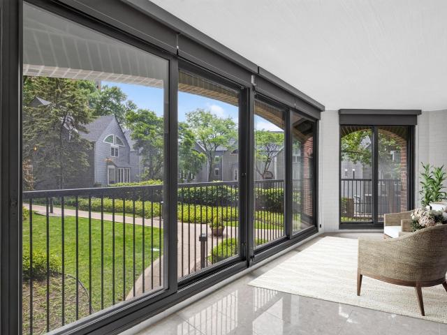 1235 Yale Place # 101