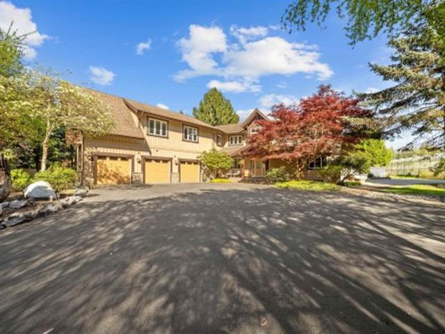 12366 Street, Maple Ridge, BC, V4R 1N3 Luxury House for sale | Listing ID R3116 | Royal LePage Carriage Trade Luxury Properties