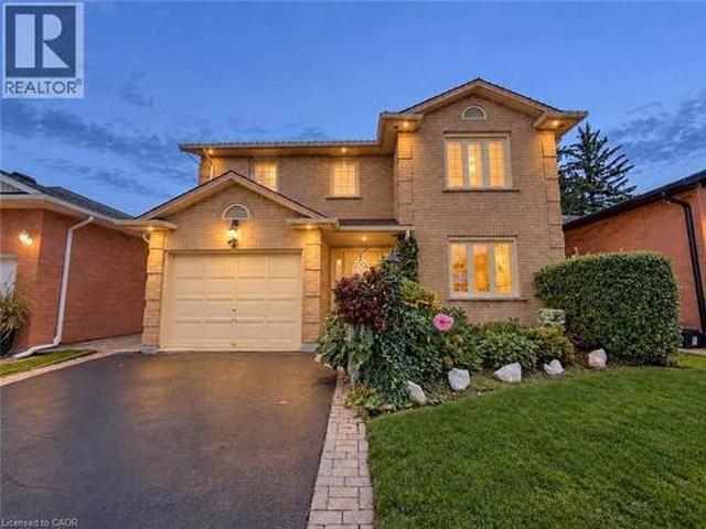 1236 Thorpe Road, Burlington, ON, L7S 2C9 house for sale | Listing ID 40861 | Royal LePage