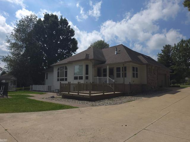 12374 Field Road