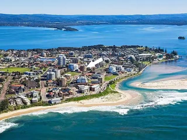 12/37 Ocean Parade, The Entrance Apartment for rent Listed by.