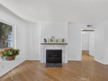 1237 E 6th Street 106