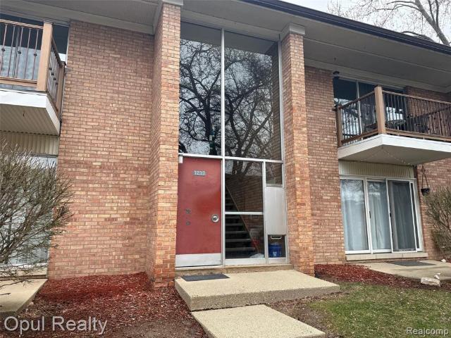 1237 Island Drive # 203