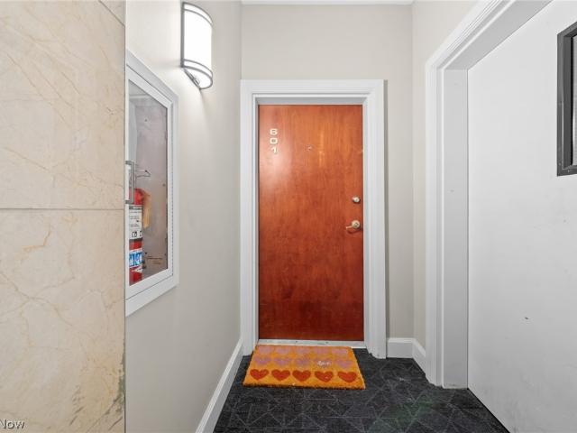1237 Washington Avenue 601