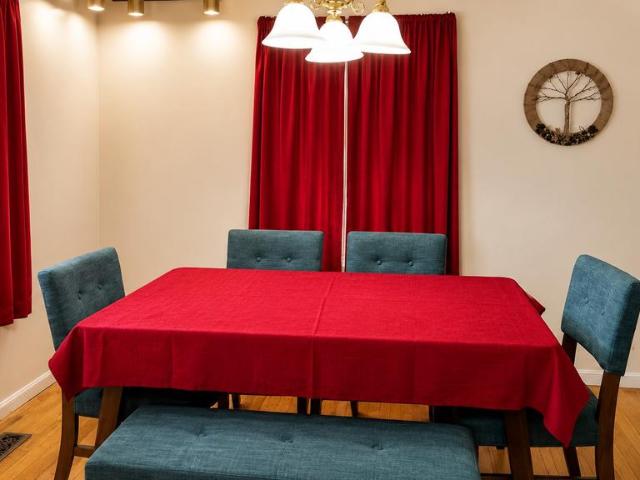 1238 Holmespun Drive
