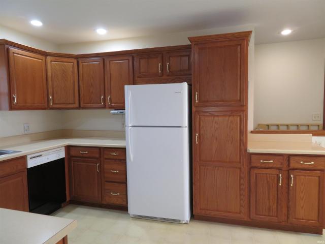 1239 Camden Court