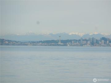 1239 Colchester Dr E, Port Orchard, WA 98366 | MLS #2517