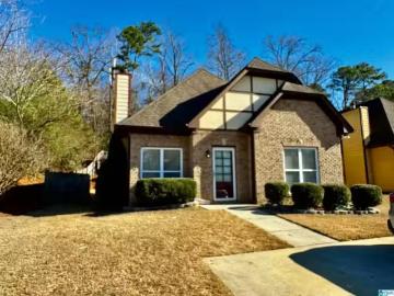 1239 PEBBLE CREEK CIR, GARDENDALE, AL 35071
