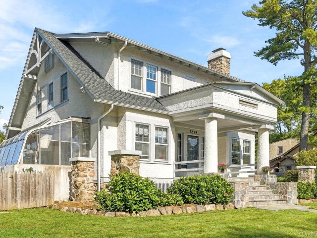 1239 Post Road