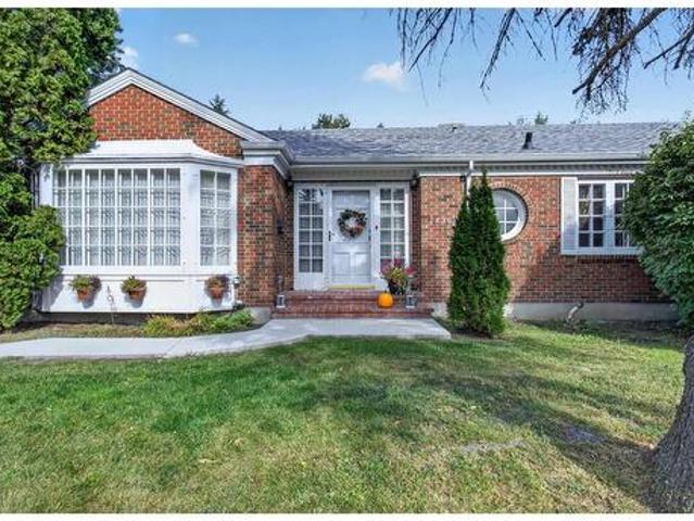 12304 Grand View Drive Nw, Edmonton, AB, T6H 4K4 house for sale | Listing ID E4510 | Royal LePage