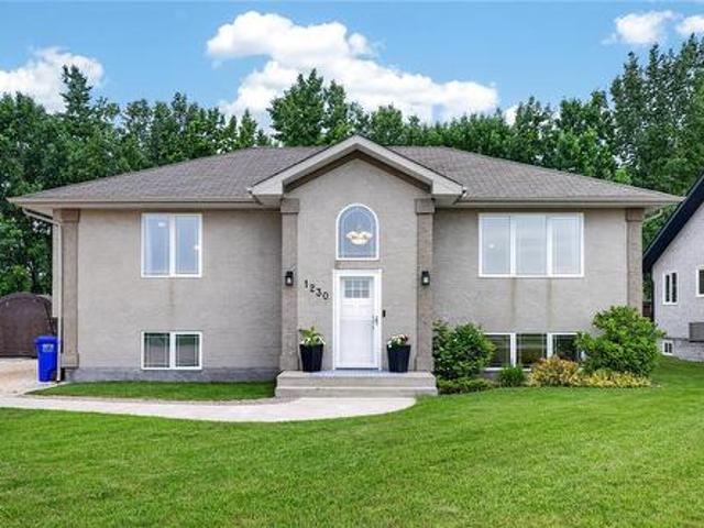 1230 Arnould Road, Ile Des Chenes, MB, R0A 0T1 house for sale | Listing ID 202616 | Royal LePage